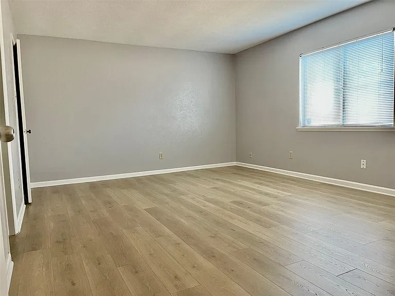 7334 La Granada Dr — Photo 14