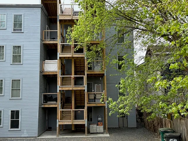 510-2 State St — Photo 3