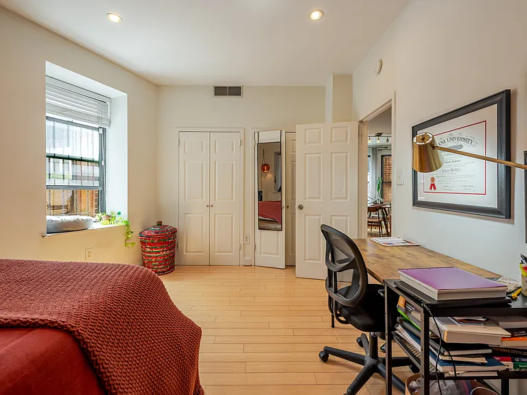 1115 12th St NW #105 — Photo 15