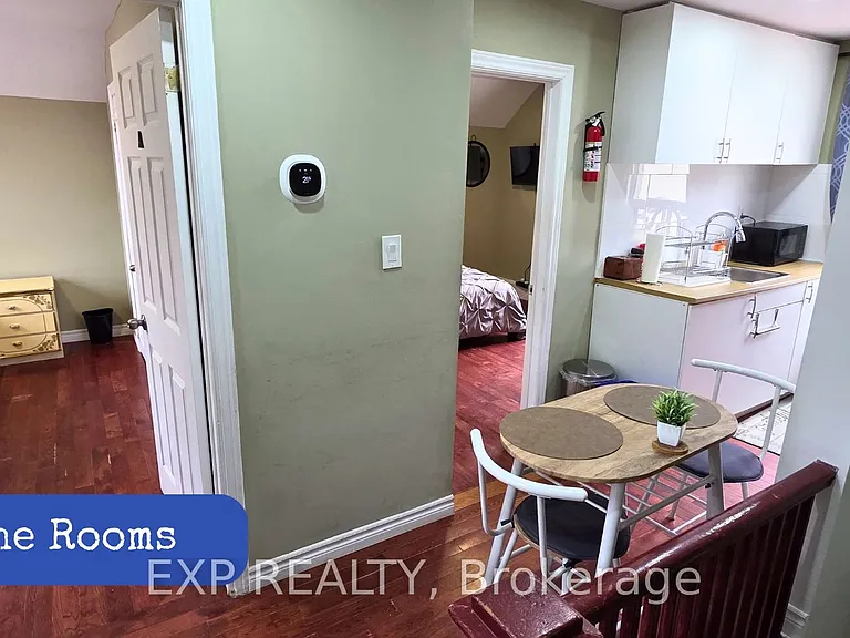 1562 Jane St — Photo 16