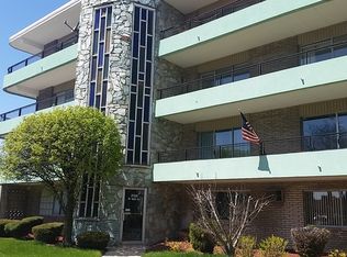 3150 W 99th St #1A, Evergreen pk, IL 60805