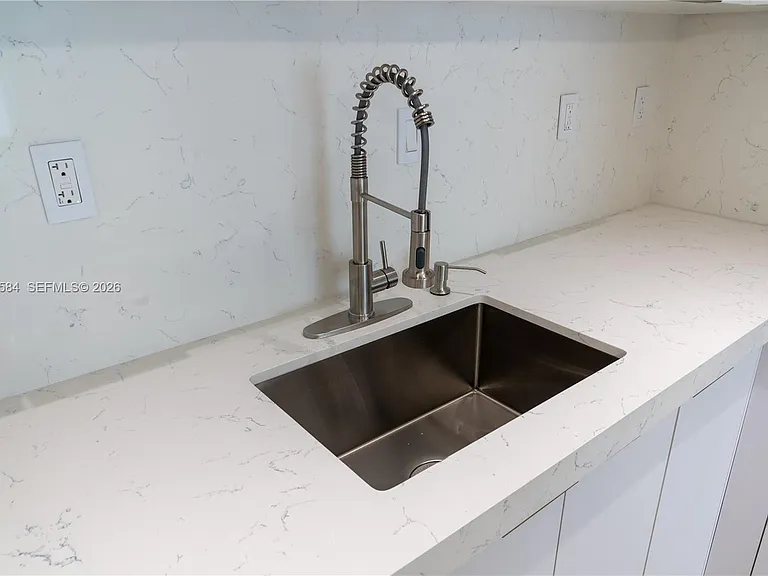 19390 Collins Ave #24-PH — Photo 9