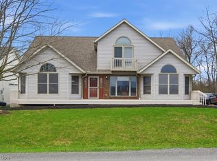789 Country Club Dr, Howard, OH 43028