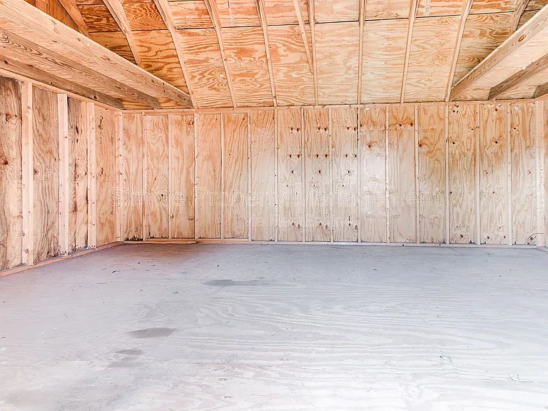 2401 Fedderson Dr — Photo 42