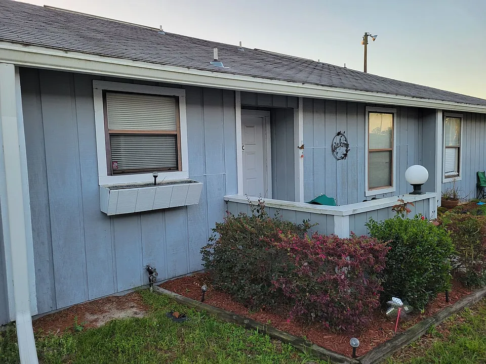 1342 Independence Dr #C