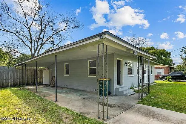 3919 Skycrest Dr — Photo 42