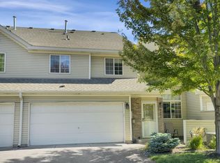 8854 Spring Ln, Woodbury, MN 55125