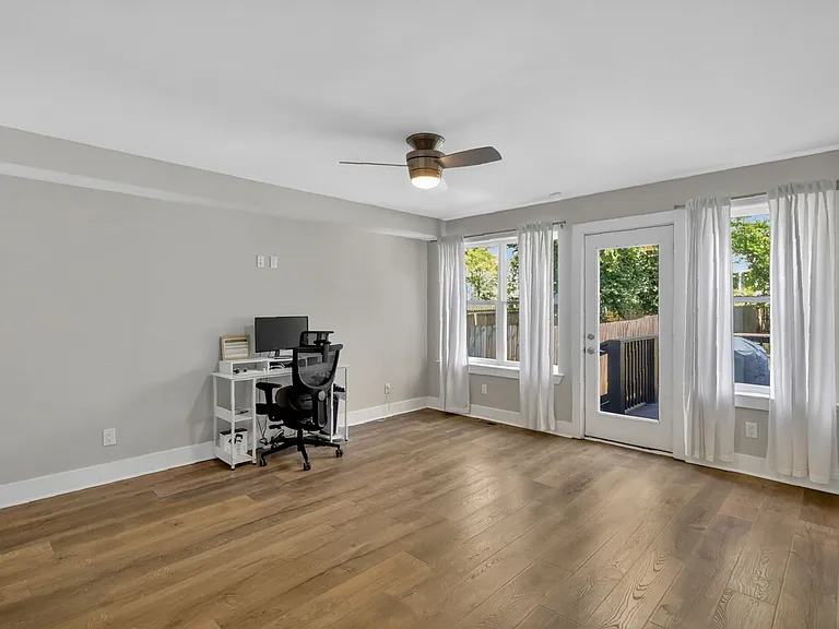 1007A Alice St — Photo 41