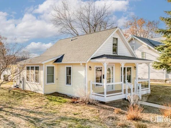 423 E Grand Blvd, Iron Mountain, MI 49801