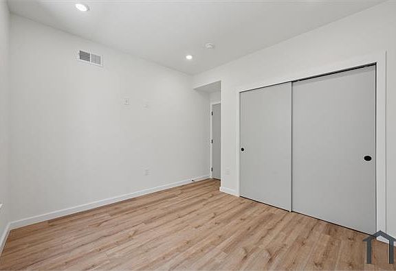 3rd image of 757 S 15th St Unit 9