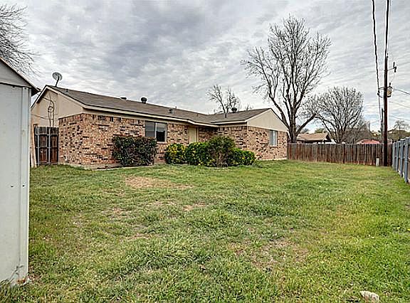 5th image of 3815 Kippers Ct