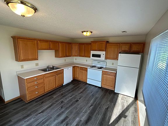 4th image of 955 Parker Blvd Unit 503