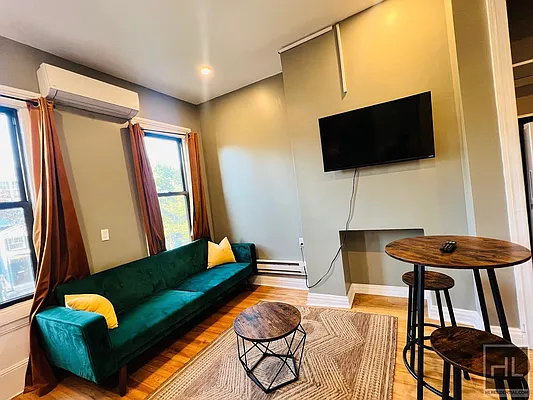 Rented by Highline Residential | media 2