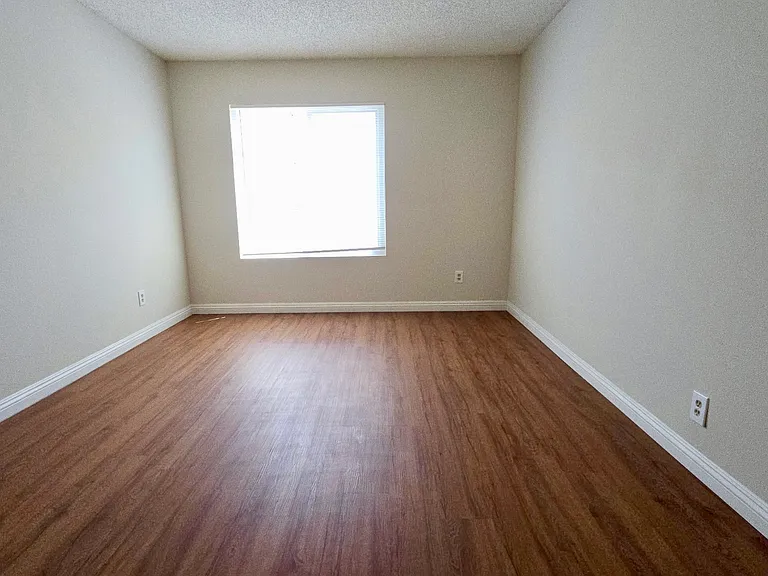 657 W California Ave #3 — Photo 6