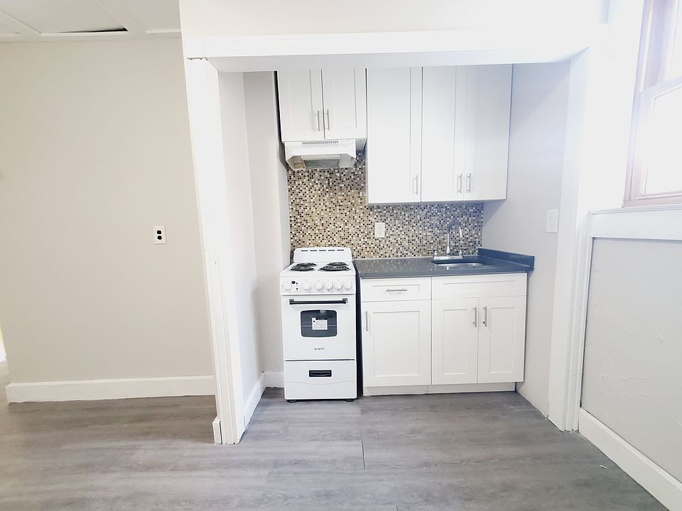 1st image of 79-81 E 25th St #1E