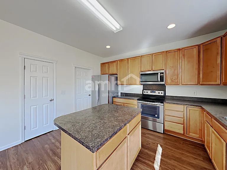 9015 Goldfields Dr — Photo 4