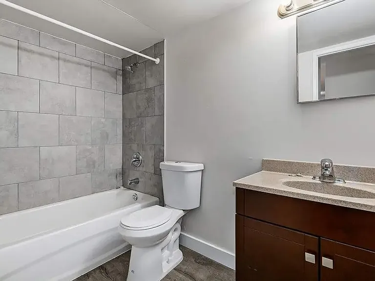 74 Dumont Cres — Photo 23