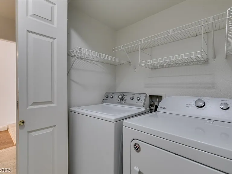 8224 Tivoli Cove Dr — Photo 33