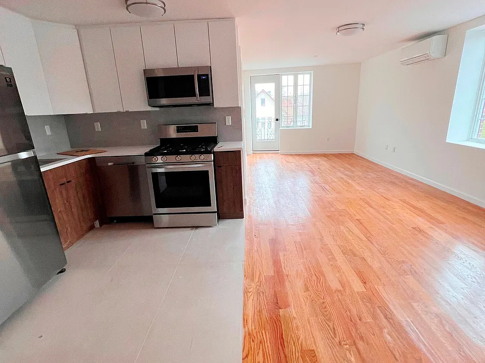 59-24 41st Ave #3