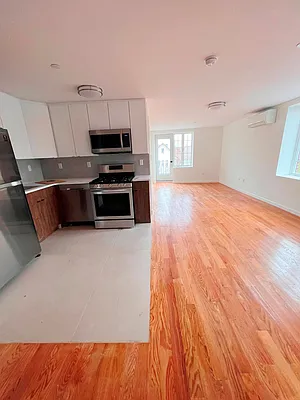Kitchen, photo 1