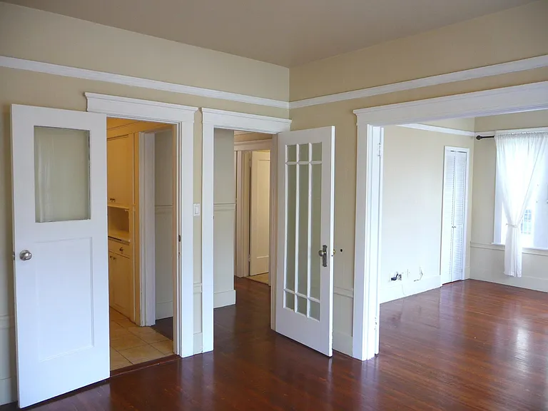 Dining Room 02