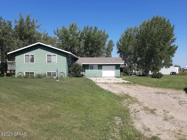 2650 N 55th St, Grand Forks, ND 58203