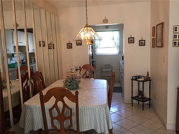 4th image of 6191 SW 37th St APT 209
