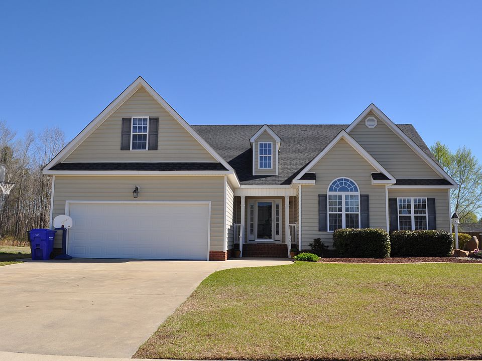 1st image of 2713 N Chatham Ct