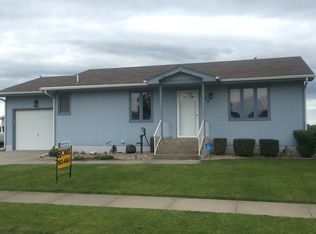 126 30th St, Columbus, NE 68601