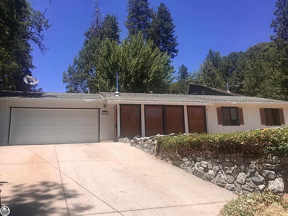 2nd image of 16532 Creekside Dr