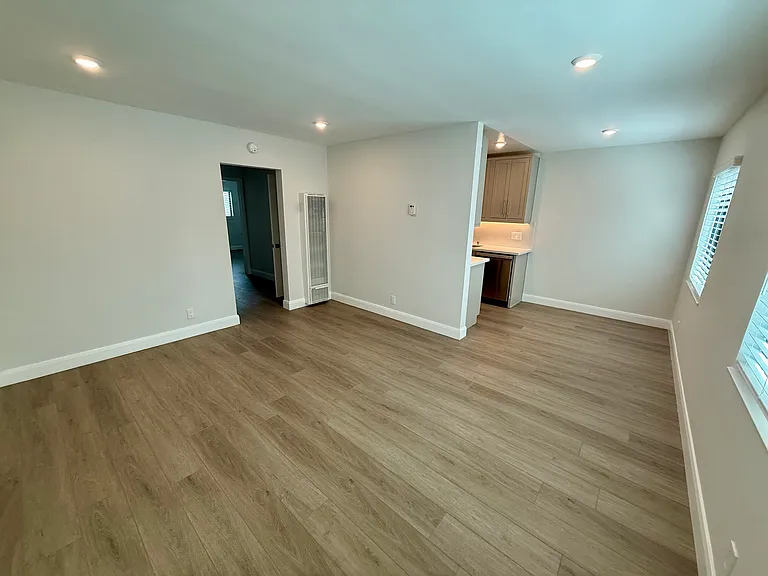 3658 S Centinela Ave #5 — Photo 3