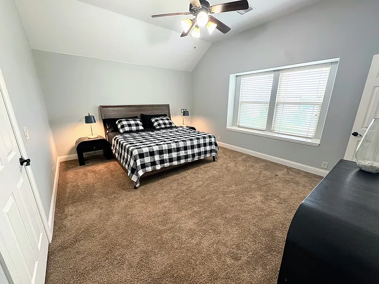 2324 Kemerton Dr — Photo 26