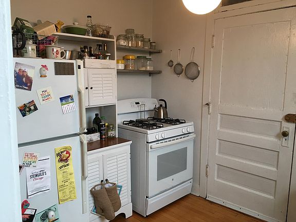 3rd image of 1822 W Berteau Ave APT 3