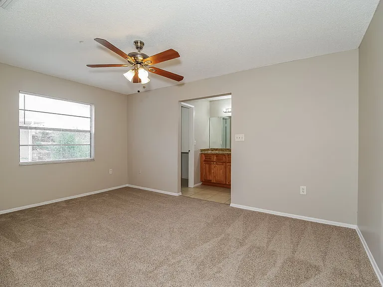 1022 Dusseldorf Ave NW — Photo 10