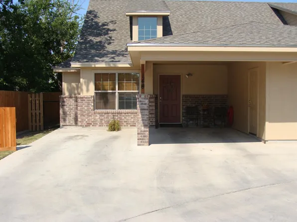 140 Meadow Park Cir, Lacy Lakeview, TX 76705