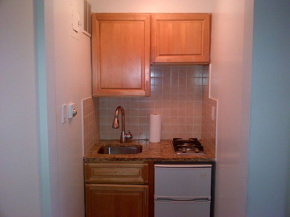 1st image of 1531 York Ave Frnt 2