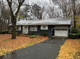 533 Amherst Rd, Granby, MA 01033