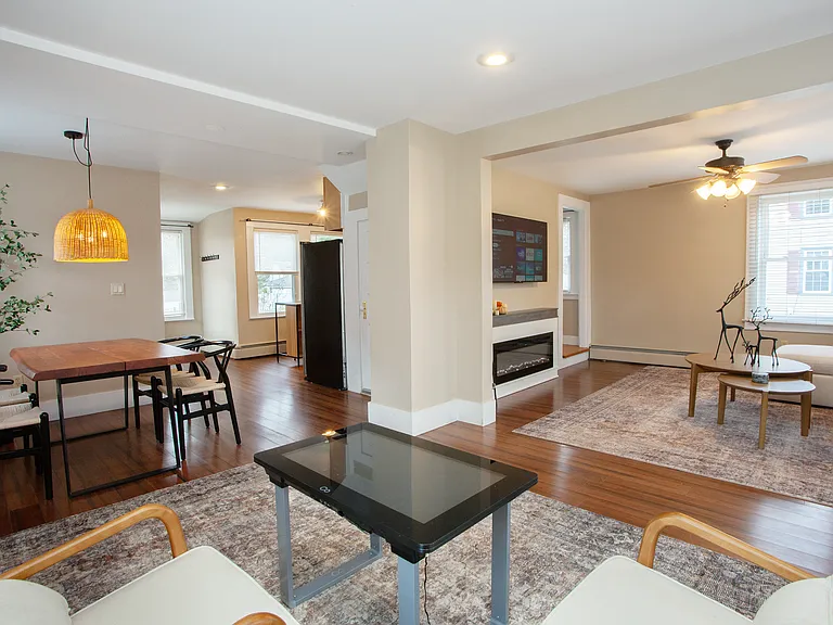 19 Fairview St — Photo 6
