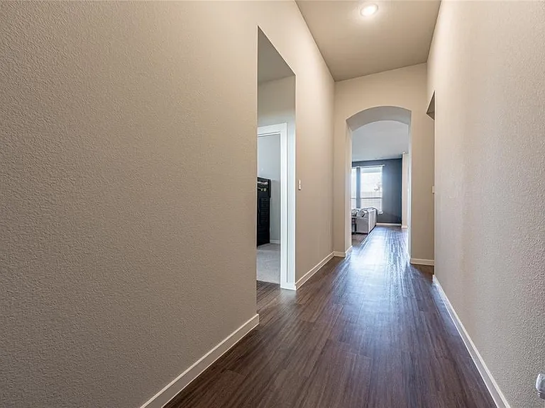1593 Kessler Dr — Photo 8