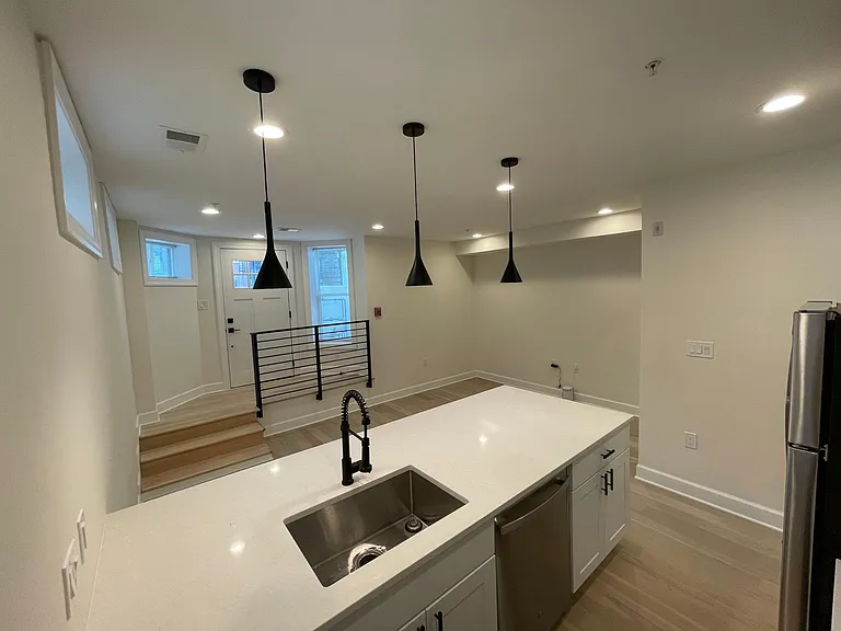 75 Florida Ave NW #1 — Photo 10
