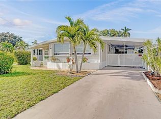 8631 SW 19th Ct, Davie, FL 33324
