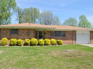 599 Dyer St, Springdale, AR 72762