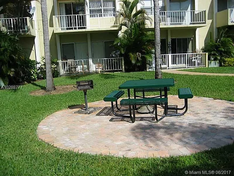 18101 NW 68th Ave #106 — Photo 11
