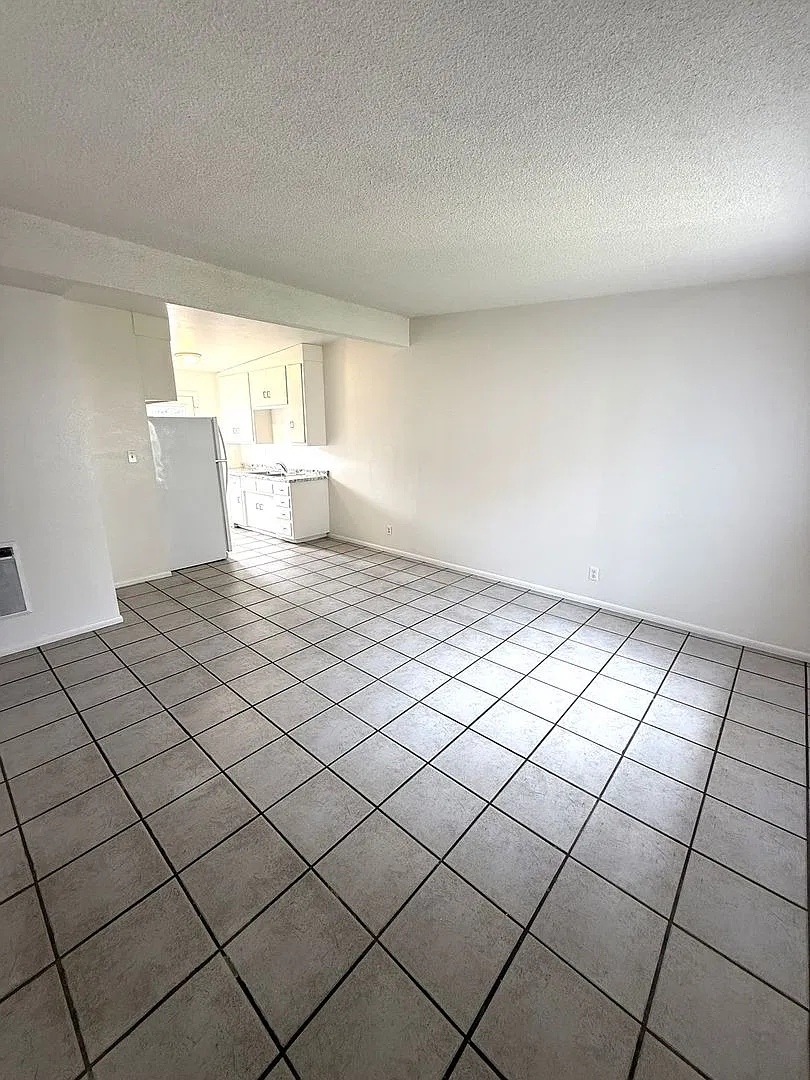 Updated 2 bedroom apartment in Guadalupe with large patio + Water / trash paid + $250 gift card — Photo 3