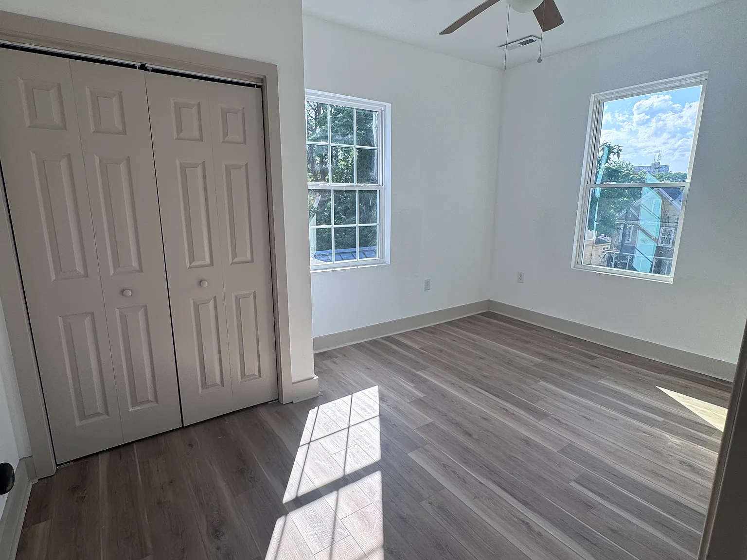 1 bed, 950 sqft, $1,150 — Photo 3