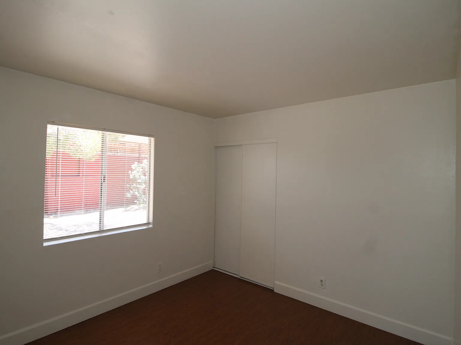 3 bed, 1092 sqft, $1,600 — Photo 2