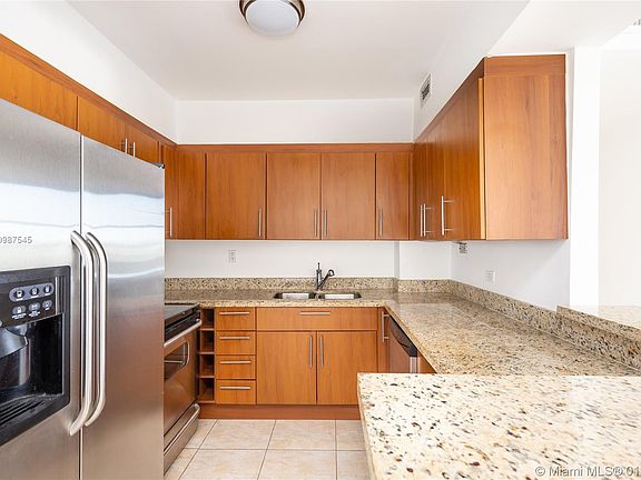4th image of 7441 Wayne Ave APT 12I