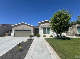 5902 Ocean Jasper Dr, Bakersfield, CA 93313