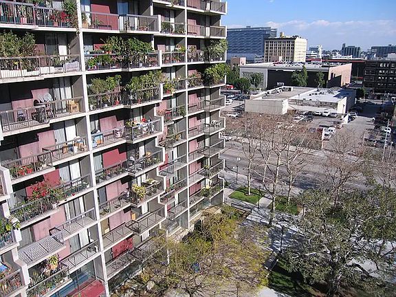 3rd image of 255 S Hill St #11340
