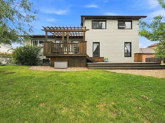4th image of 6802 SW 42a Ave